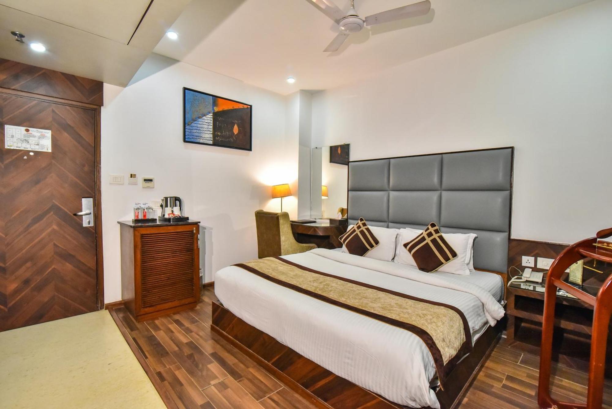 Sawera Grand होटल Amritsar